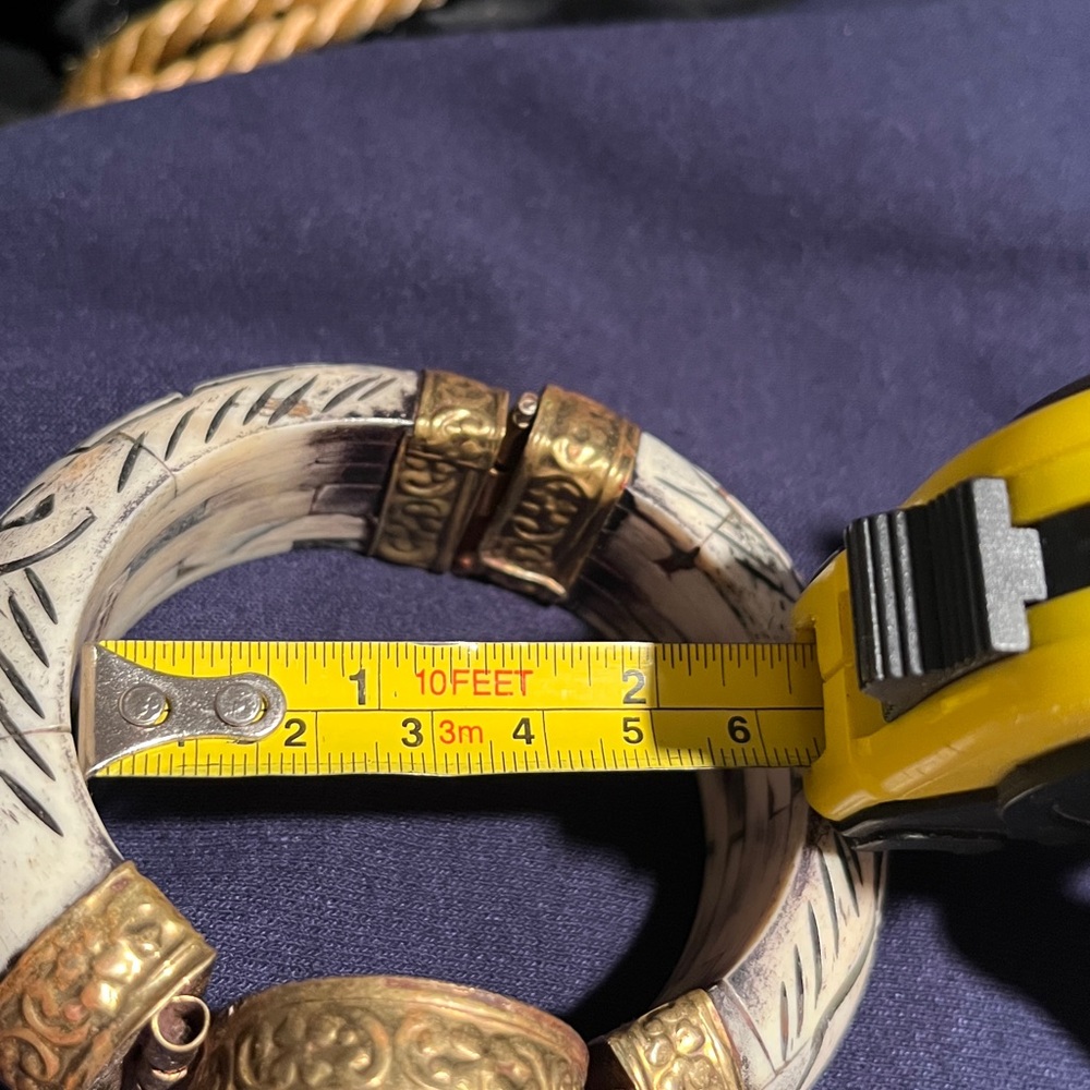 Unique Vintage-gold and cream bangle Bracelet with elephant - Picture 11 of 11